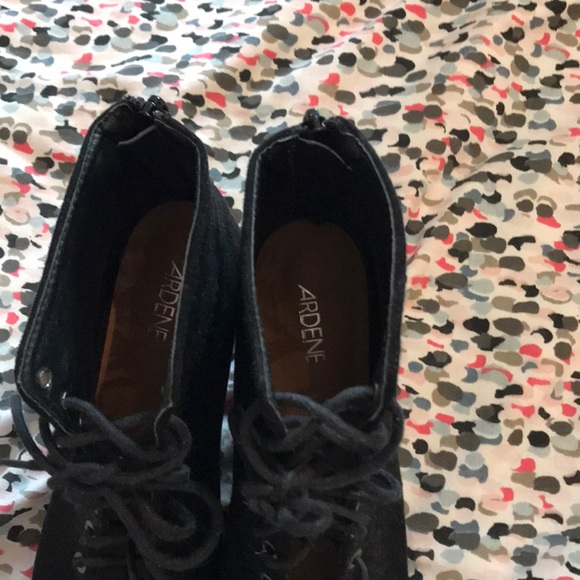 🌻 Black Open Toed Lace Up Heels - Picture 3 of 4